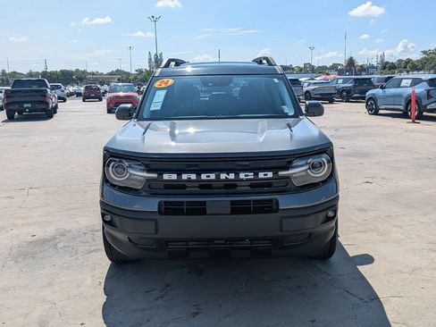 Used 2024 Ford Bronco Sport Outer Banks w/ Tech Package AWD/4WD image 3