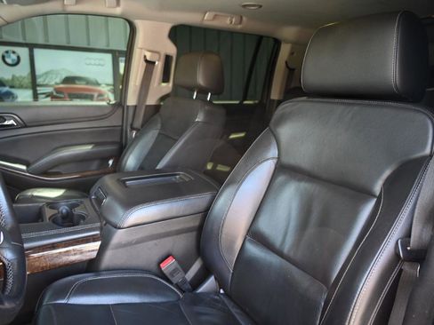 Used 2019 Chevrolet Suburban LT AWD/4WD image 23