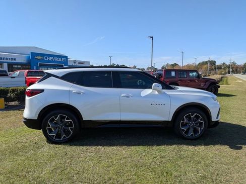 Used 2020 Chevrolet Blazer RS image 2