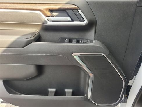 Used 2026 GMC Sierra 3500 SLE w/ SLE Value Package image 21