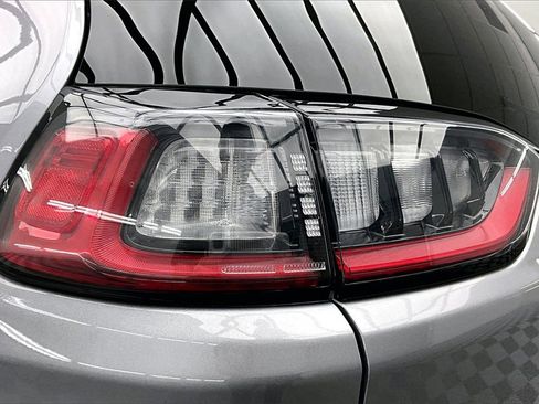 Used 2021 Jeep Cherokee Limited w/ Elite Package image 30