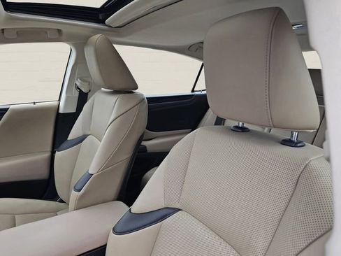 Used 2021 Lexus ES 350 w/ Premium Package image 11