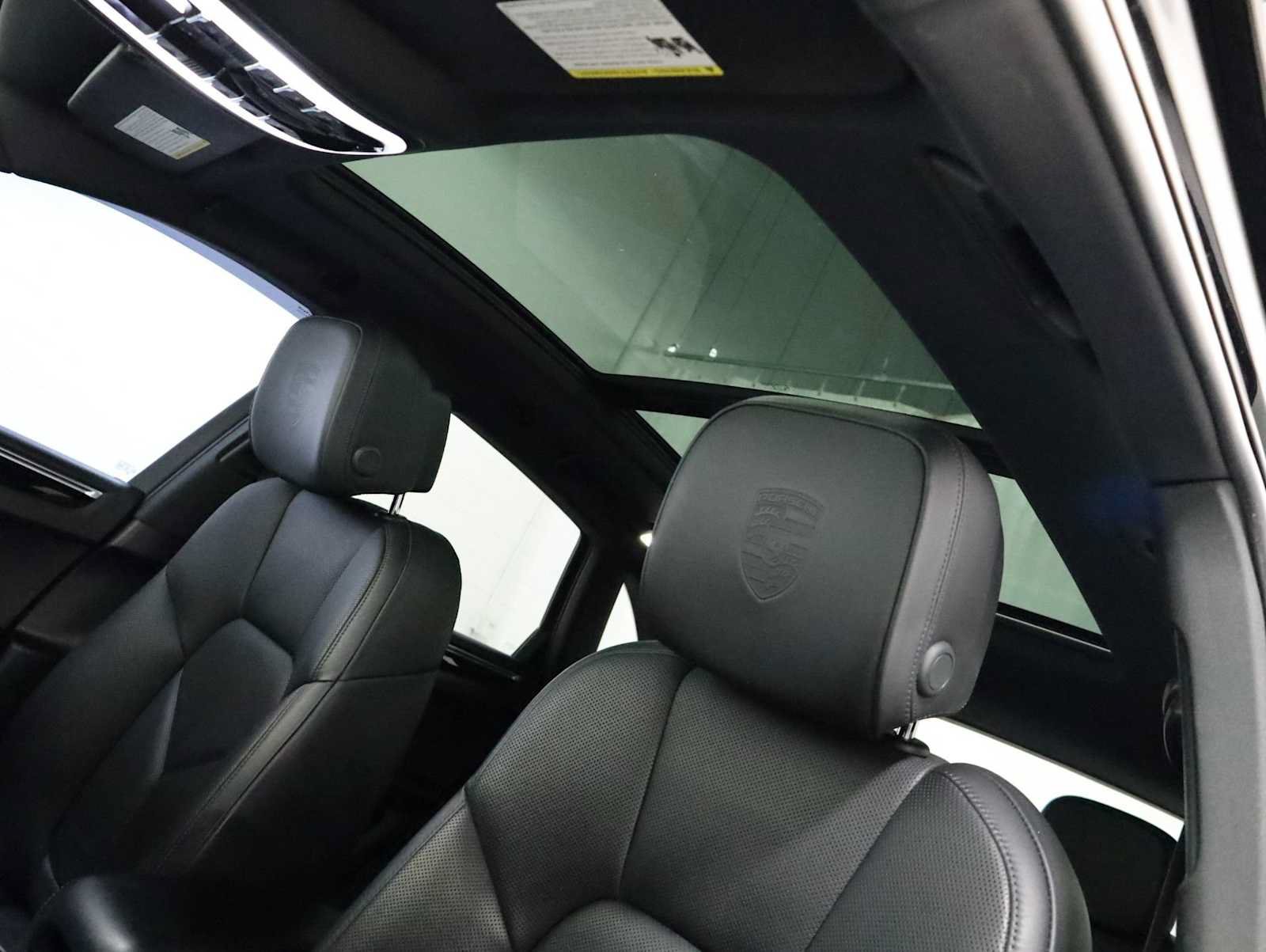 Used 2020 Porsche Macan GTS AWD/4WD image 19