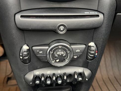 Used 2013 MINI Cooper Convertible image 43