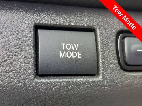 Used 2024 Nissan Frontier SV w/ Technology Package AWD/4WD image 21