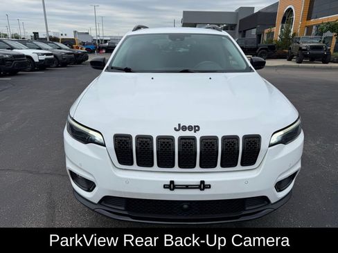 Certified 2023 Jeep Cherokee Altitude Lux AWD/4WD image 9