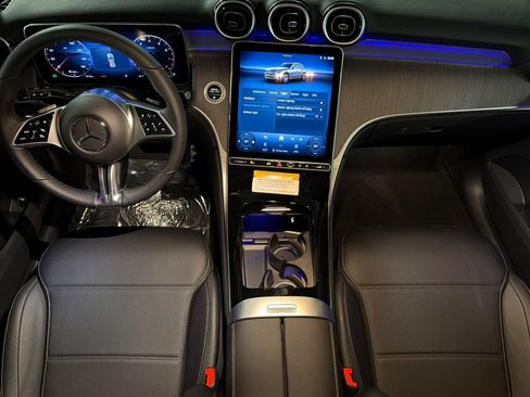 New 2026 Mercedes-Benz GLC 300 image 12