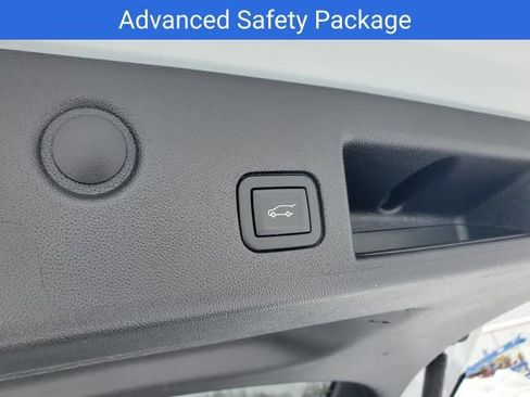 Certified 2023 Chevrolet Equinox LT image 10