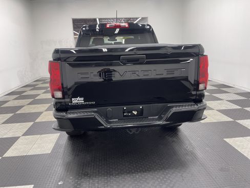 Used 2023 Chevrolet Colorado W/T RWD image 3