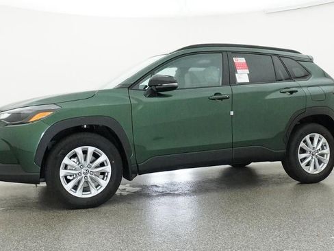 New 2026 Toyota Corolla Cross LE image 18