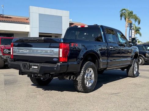 Certified 2022 Ford F350 Platinum w/ FX4 Off-Road Package AWD/4WD image 8