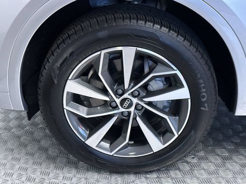 Used 2025 Audi Q5 2.0T Premium Plus AWD/4WD image 28