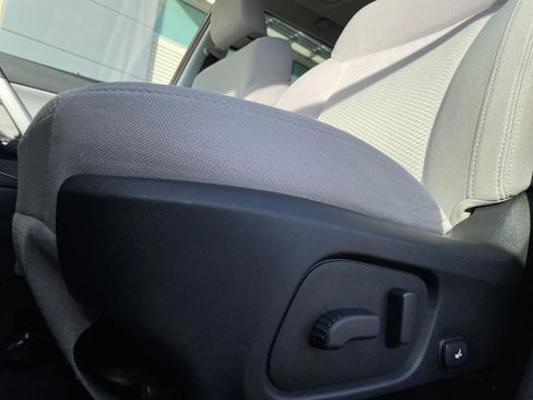 Used 2018 Subaru Forester 2.5i Premium w/ All-Weather Package image 29