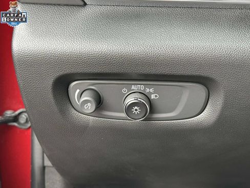 Used 2023 Chevrolet Traverse LT AWD/4WD image 18