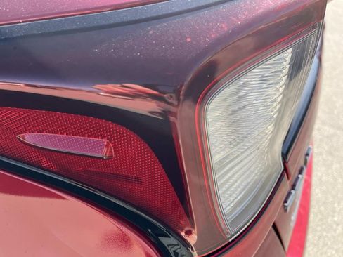 Used 2019 Toyota Prius XLE image 10