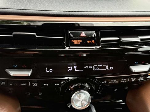 Used 2024 Acura MDX SH-AWD w/ Technology Package image 23