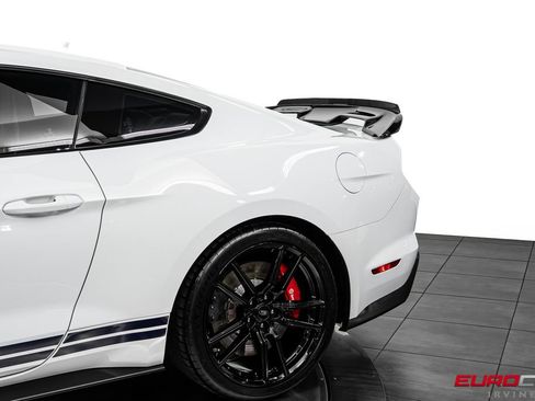 Used 2022 Ford Mustang Shelby GT500 w/ Technology Package RWD image 16