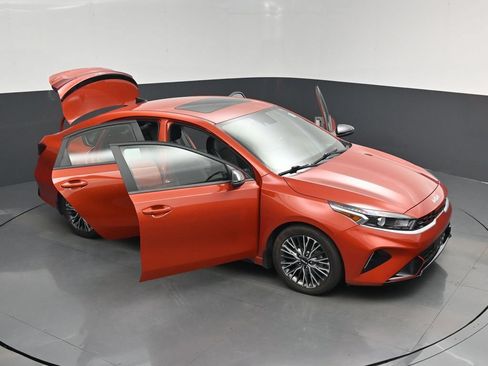 Certified 2022 Kia Forte GT-Line w/ GT-Line Premium Package FWD image 19