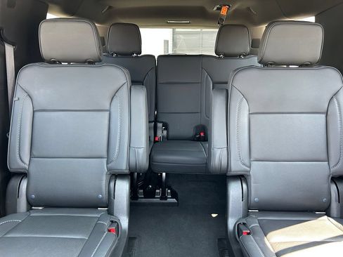 Used 2021 GMC Yukon XL Denali w/ Denali Ultimate Package AWD/4WD image 13