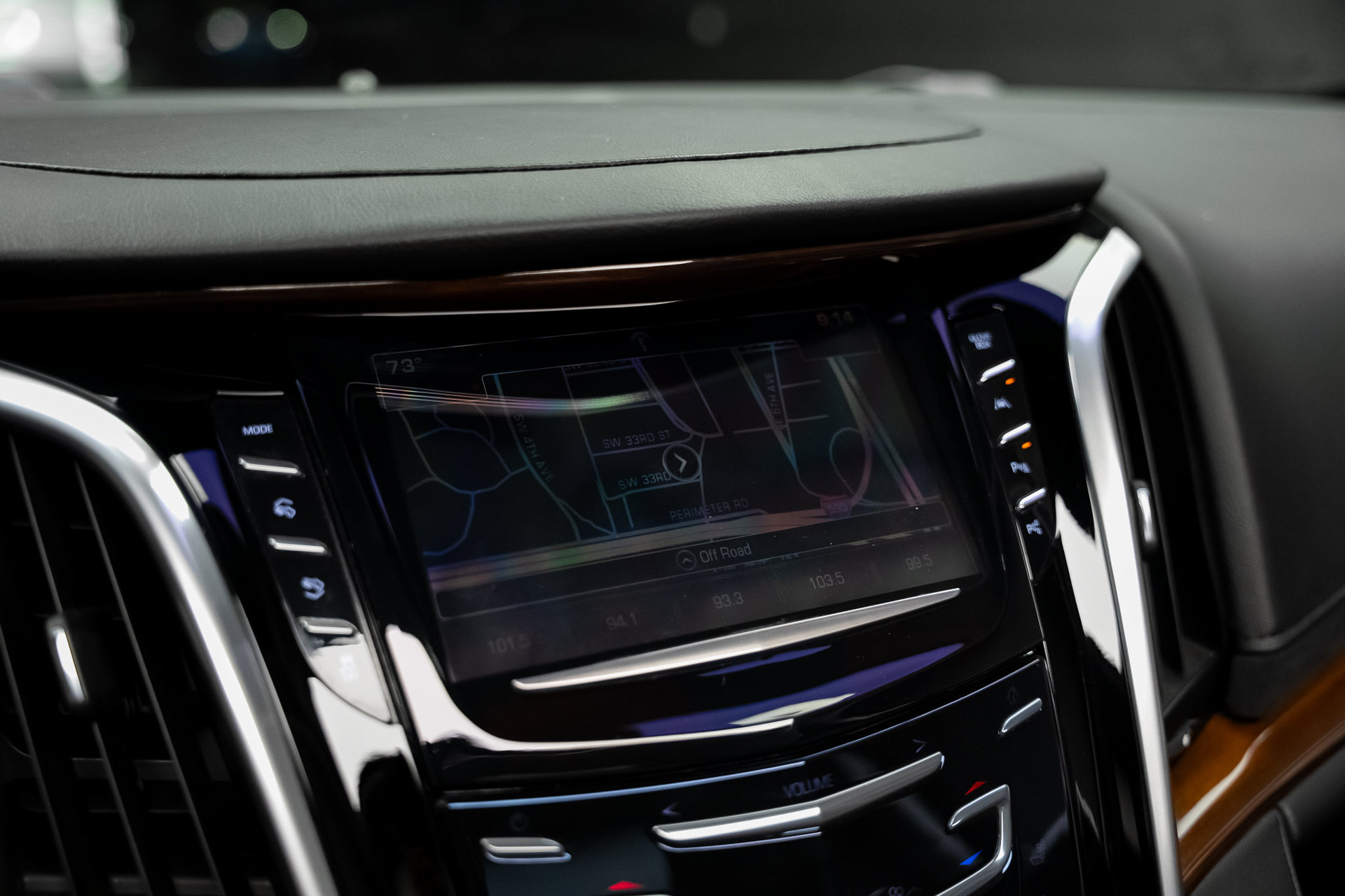 Used 2020 Cadillac Escalade Luxury RWD image 41