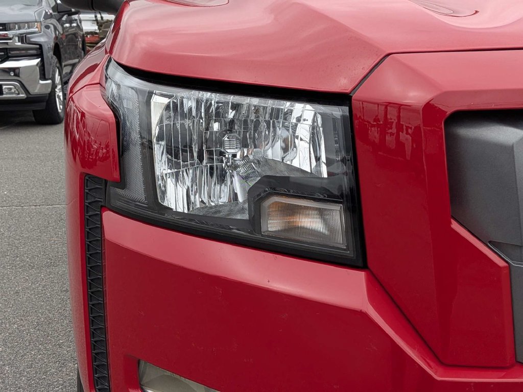 Used 2023 Nissan Frontier SV w/ SV Convenience Package RWD image 12