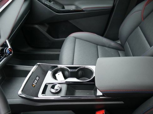 Used 2025 Chevrolet Equinox RS w/ Safety and Technology Package image 23