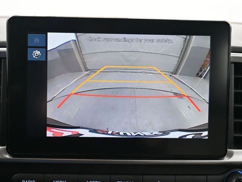 Used 2025 Hyundai Venue SEL image 42