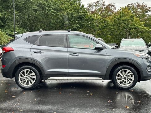 Used 2017 Hyundai Tucson SE w/ SE Popular Package 02 AWD/4WD image 3