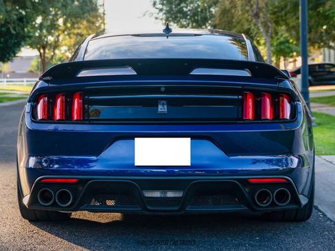 Used 2020 Ford Mustang Shelby GT350 w/ Technology Package image 7