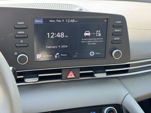 Used 2021 Hyundai Elantra SEL image 25