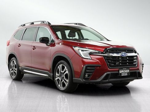 Used 2024 Subaru Ascent Limited w/ Technology Package AWD/4WD image 7