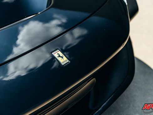 Used 2022 Ferrari F8 Tributo image 25