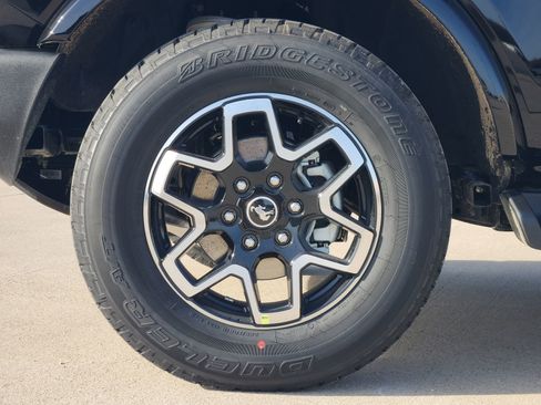 New 2026 Ford Bronco Outer Banks image 11