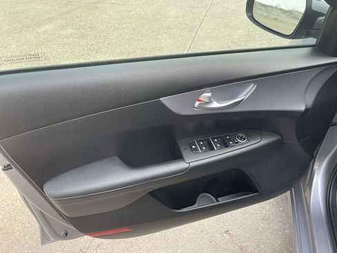 Used 2024 Kia Forte LXS image 10