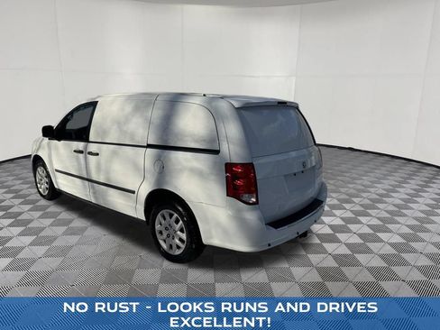 Used 2014 RAM C/V Tradesman FWD image 5