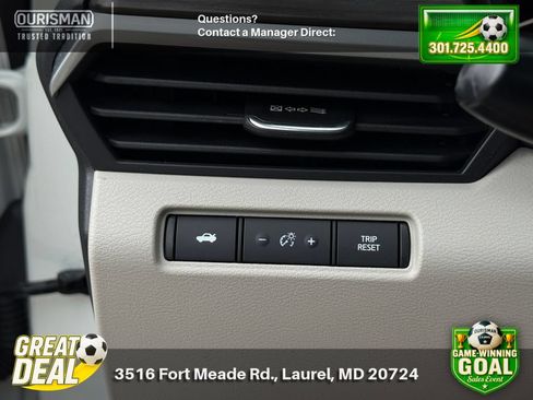 Used 2024 Nissan Altima 2.5 SV FWD image 31