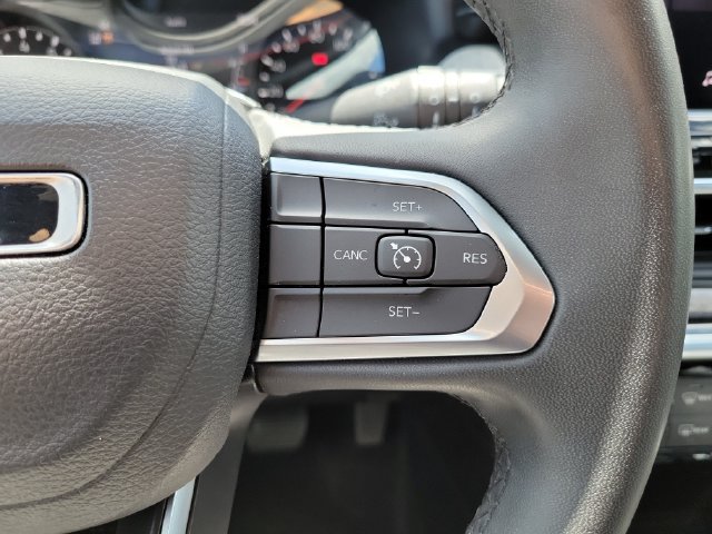 Used 2024 Jeep Compass Latitude AWD/4WD image 27