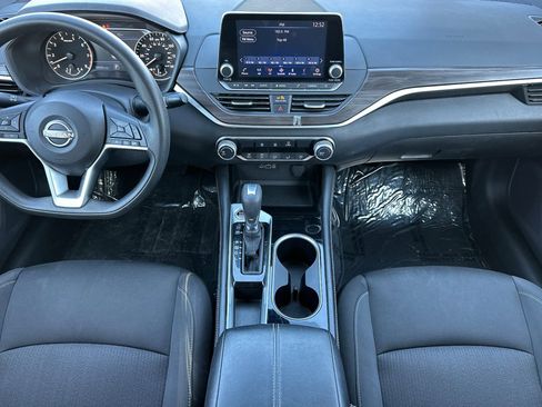 Used 2023 Nissan Altima 2.5 SV image 14