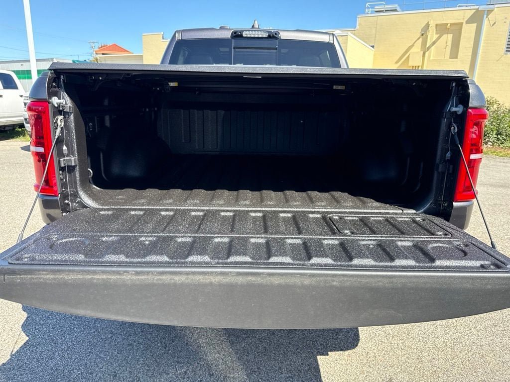 New 2027 RAM 1500 Limited AWD/4WD image 24