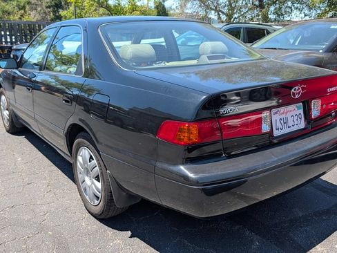 Used 2001 Toyota Camry LE FWD image 3