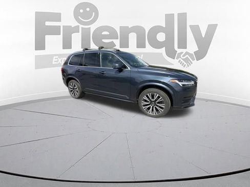 Used 2022 Volvo XC90 T5 Momentum w/ Climate Package AWD/4WD image 7