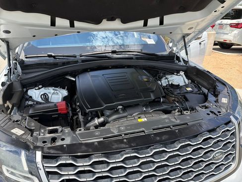 Used 2020 Land Rover Range Rover Velar S AWD/4WD image 19
