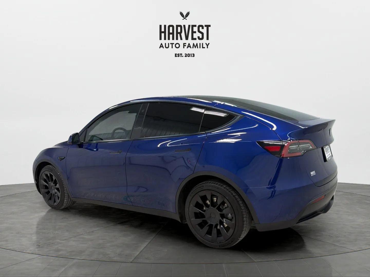 Used 2021 Tesla Model Y Long Range AWD/4WD image 3