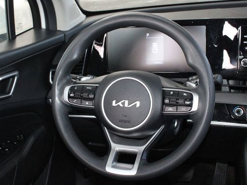 Used 2023 Kia Sportage LX image 28