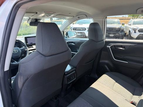 Used 2024 Toyota RAV4 XLE AWD/4WD image 21