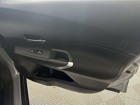 Certified 2022 Nissan Kicks SV w/ Interior Electronics Package FWD image 32