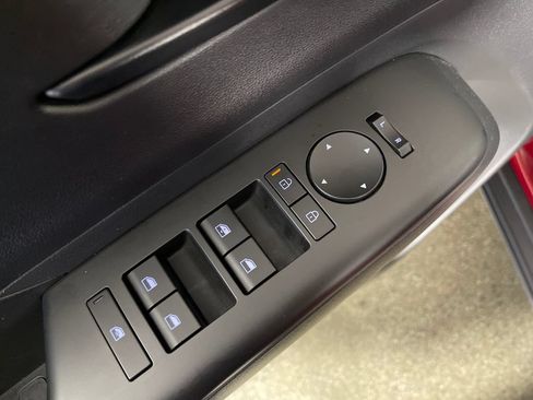 Certified 2025 Hyundai Kona SEL FWD image 18