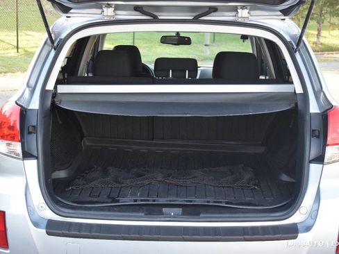 Used 2013 Subaru Outback 2.5i Premium AWD/4WD image 36