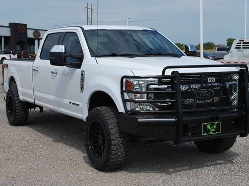 Used 2021 Ford F350 XLT w/ XLT Premium Package AWD/4WD image 3