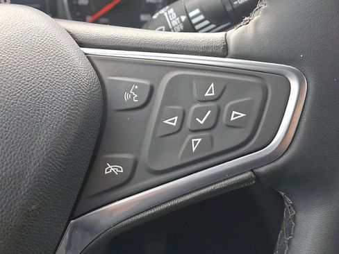 Used 2023 Chevrolet Equinox LT image 22